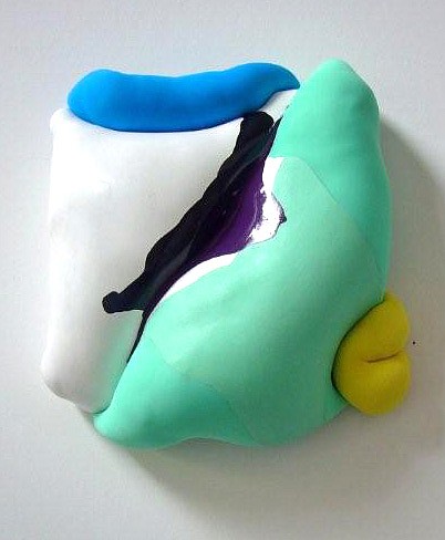 CLEMENCIA LABIN, Medipulpa Violeta, 2008
bikini lycra and poliester cotton, 26 x 24 3/4 x 8 5/8 in. (66 x 63 x 22 cm)
CL-C-0015